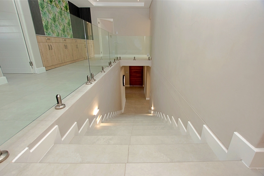 5 Bedroom Property for Sale in Myburgh Park Western Cape